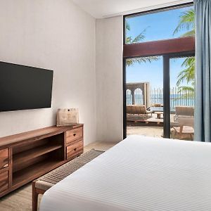 Casa Zamna Ocean Front King bed